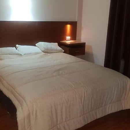 Asian House Уюні Екстер'єр фото