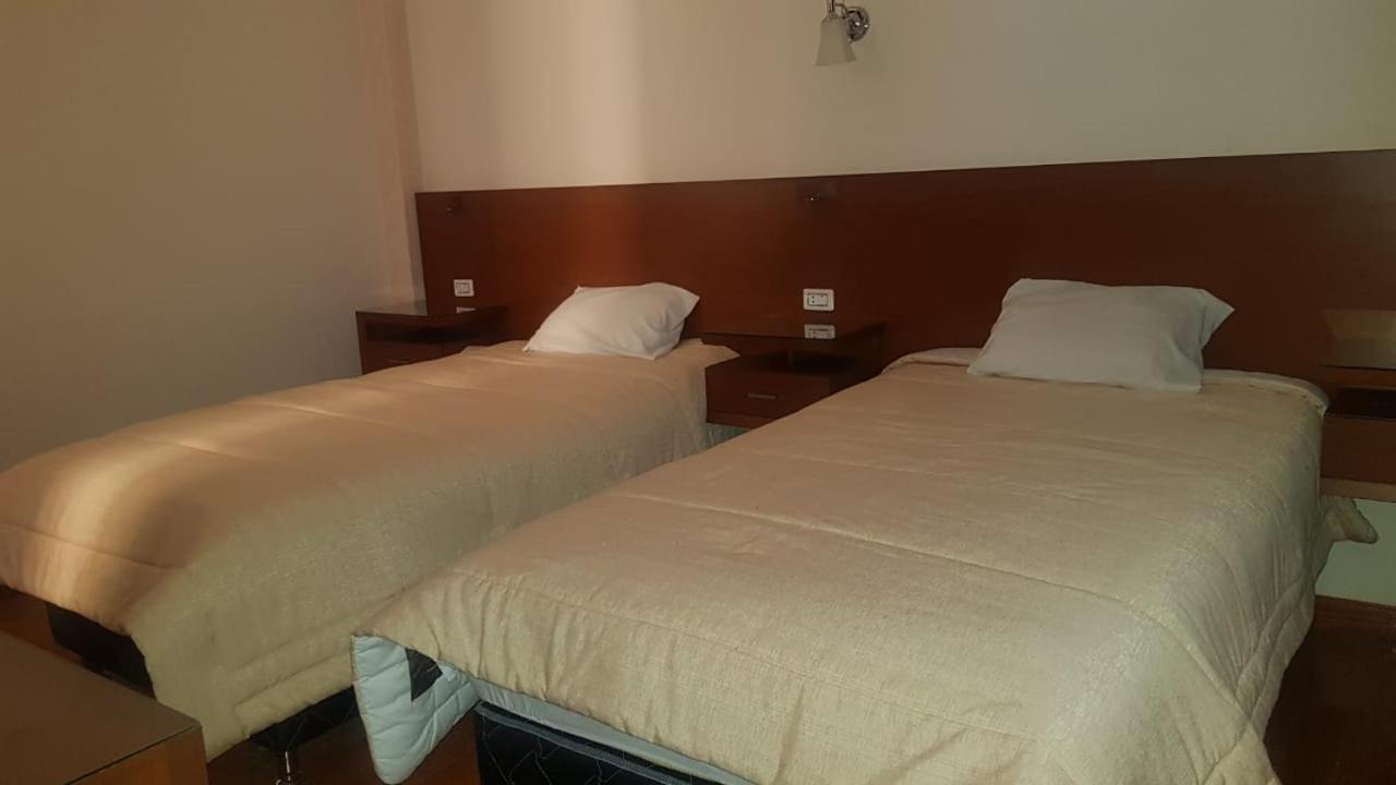 Asian House Уюні Екстер'єр фото